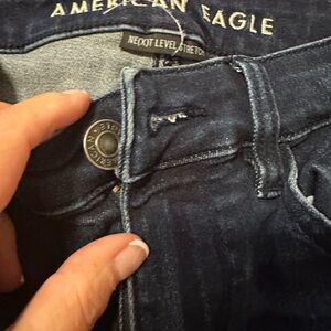 American eagle women’s jeans sz 6 short